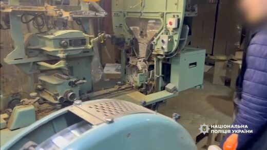 60 млн злочинного прибутку на виробництві сигарет: поліція знешкодила діяльність підпільної фабрики