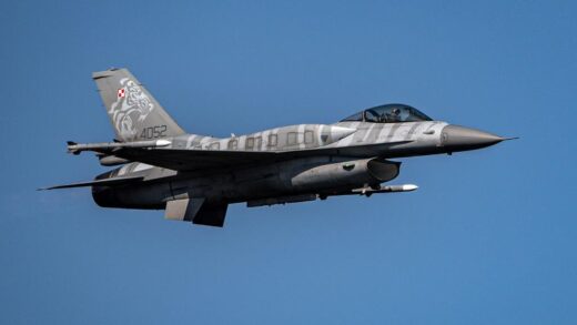 Новини світу - Чехія навчатиме українців на F-16 - прем'єр