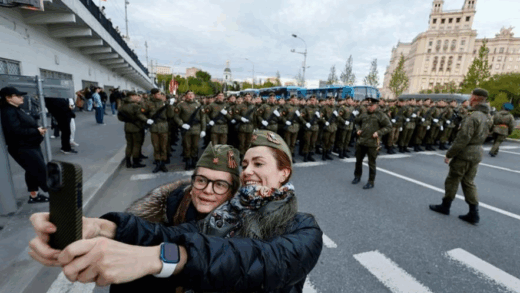 Новини світу - До Москви на парад приїдуть п’ять депутатів Європарламенту - ЗМІ