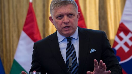 Новини світу - Фіцо поскаржився на план відмови від енергоносіїв РФ