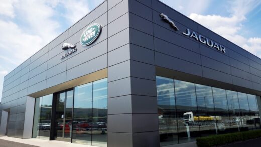 Новини бізнесу - Jaguar Land Rover відновила експорт авто до США