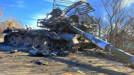 Новини світу - РФ кидає на штурми музейні експонати - журналіст