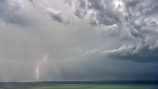 Новини України - Синоптики прогнозують дощі та грози у більшості регіонів