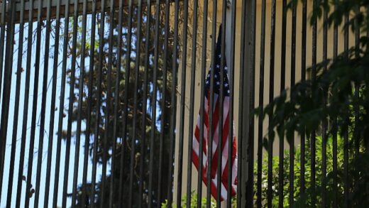 Новини світу - США підняли прапор над посольством у Дамаску