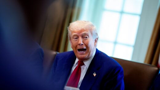 Новини світу - Трамп: РФ хоче всю Україну, але їй доведеться поступитися