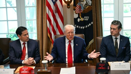 Новини України - Трамп уперше погодився продати зброю Україні - ЗМІ