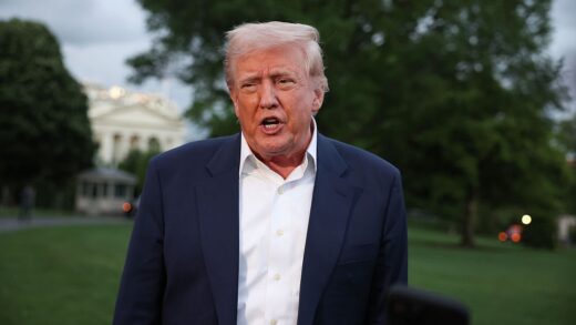 Новини світу - Трамп вимагає, щоб Україна погодилася на переговори з РФ у Туреччині