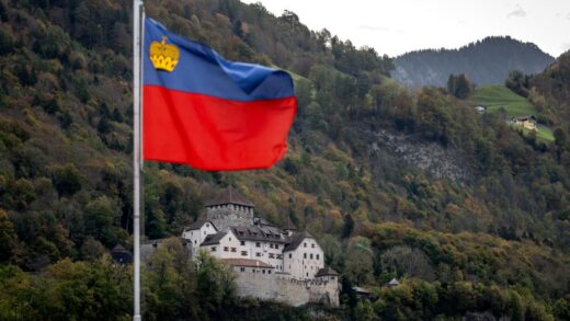 Новини світу - У Ліхтенштейні заморозили російські активи через санкції США - ЗМІ