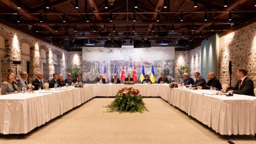 Новини України - У Стамбулі зустрілись делегації України, США і Туреччини
