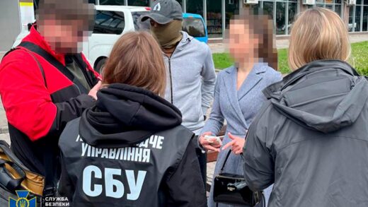 Новини України - У Сумах на вимаганні хабаря затримали посадовицю вишу