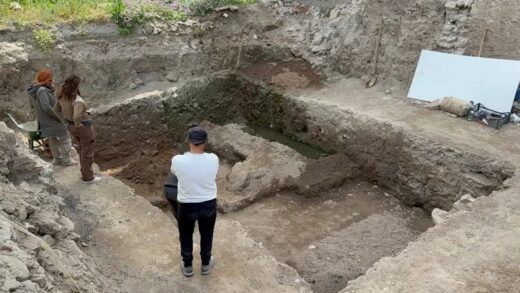 Технології - У Туреччині виявили християнську мозаїку напередодні візиту Папи Римського