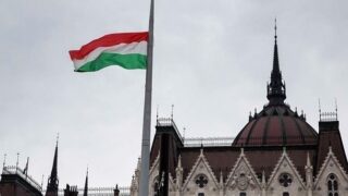 Новини світу - Угорщина відклала переговори з Україною