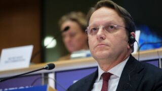 Новини світу - Угорщина заблокувала план ЄС з відмови від енергоносіїв Росії - ЗМІ