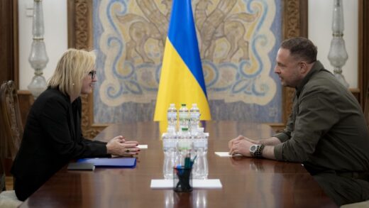 Новини України - Єрмак зустрівся з тимчасовою повіреною в справах США в Україні