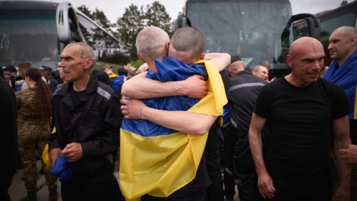 Новини України - З російського полону повернулись 303 військових