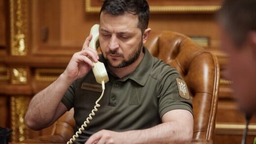 Новини України - Зеленський і Трамп проводять телефонну розмову