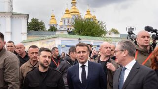 Новини України - Зеленський, Макрон і Стармер погуляли в центрі Києва
