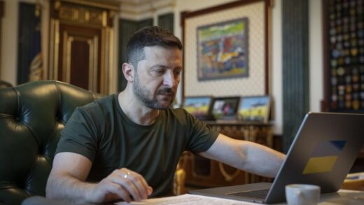 Новини України - Зеленський провів розмову з премʼєркою Данії