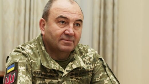 Новини України - Зеленський виключив зі складу Ставки генерала Гаврилюка