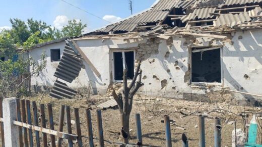 Новини України - Армія РФ вдарили по житловому кварталі Херсона