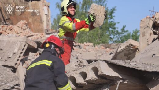 Новини України - Атака на Чернігів: з-під завалів деблокували тіло