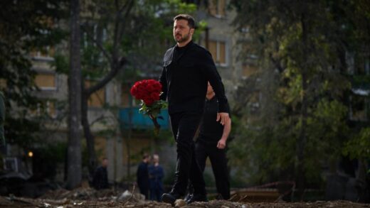 Новини України - Атака на Київ: Зеленський вшанував пам'ять жертв
