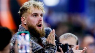 Новини спорту - Джейк Пол оригінально розпорядився гонораром за бій із легендою