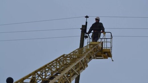 Новини Києва - Енергетики повернули світло всім мешканцям Києва після нічної атаки