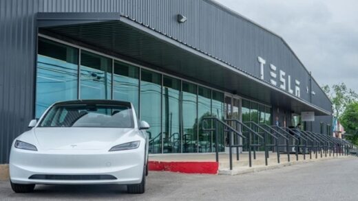 Авто новини - Франція зобов'язала Tesla припинити оманливу рекламу