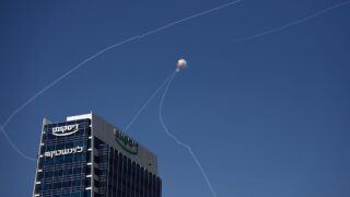 Новини світу - Іран атакує Ізраїль у відповідь на удар США