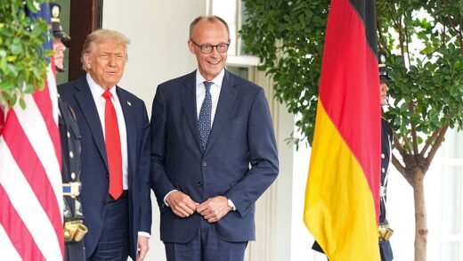 Новини світу - Мерц вручив Трампу неочікуваний подарунок