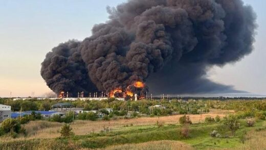 Новини світу - Мінус вертольоти. Нічна атака на авіабази Росії