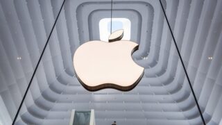Новини бізнесу - На Apple подали до суду її акціонери