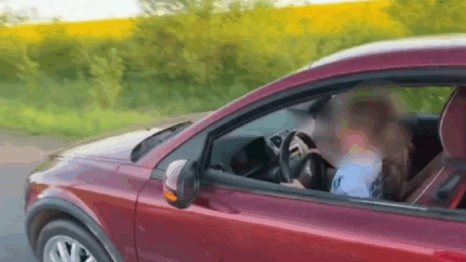 Новини України - На Львівщині покарали батька, який посадив 8-річну доньку за кермо