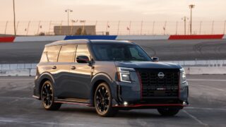 Авто новини - Nissan представила спортивну версію позашляховика Armada