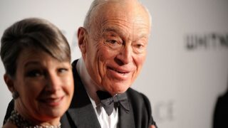 Новини світу - Помер син засновників Estée Lauder та голова компанії Леонард Лаудер