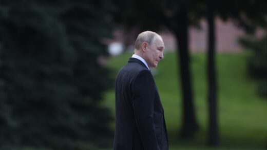 Новини бізнесу - Путін урізав бюджет після падіння нафтових доходів
