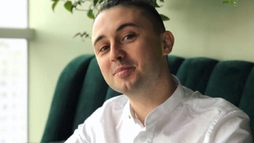 Новини культури - Тарас Тополя показав символ надії після удару по своєму будинку