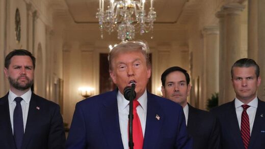 Новини світу - Трамп заговорив про заміну режиму в Ірані