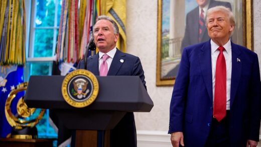 Новини світу - У Трампа переконують, що знищили "ядерку" Ірану