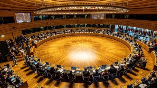 Новини світу - Угоду про спецтрибунал для РФ підпишуть 25 червня - нардеп
