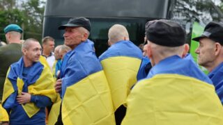 Новини України - Україна повернула з полону п'яту групу військових