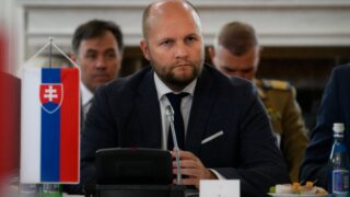 Новини світу - В Словаччині вирішили затримати екс-міністра через допомогу Україні