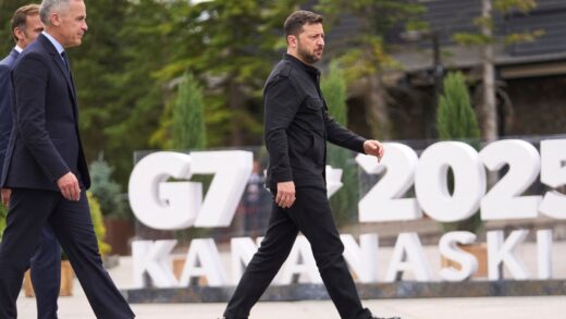 Новини світу - Зеленський достроково повертається з саміту G7 - ЗМІ