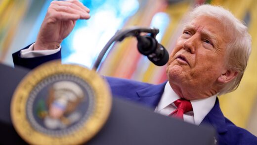 Новини світу - ЗМІ: Трамп заборонив жителям 12 країн в’їзд у США