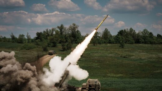 Новини світу - Естонія вперше провела бойові стрільби з HIMARS