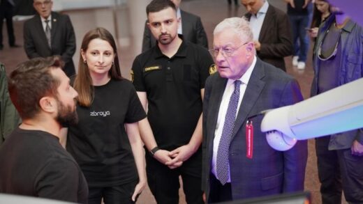 Новини України - Келлогу показали дрони українського виробництва