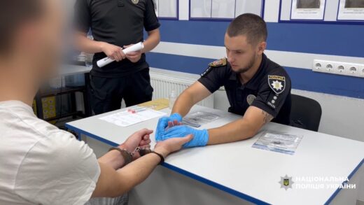 Новини України - На Одещині затримали юнака при спробі підпалити ТЦК