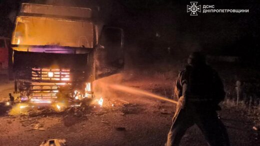 Новини України - Росіяни вдарили по рятувальниках під час гасіння пожежі на Дніпропетровщині