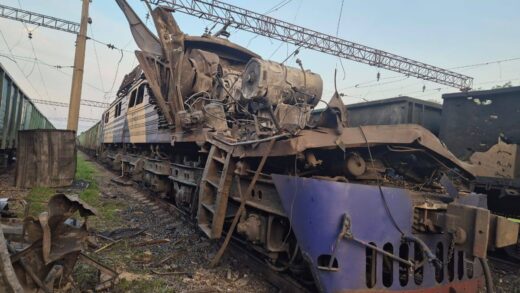 Новини України - Росіяни вдруге за добу атакували локомотив на залізниці